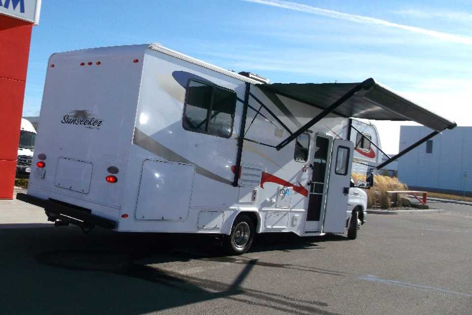 Calgary Camping RVezy