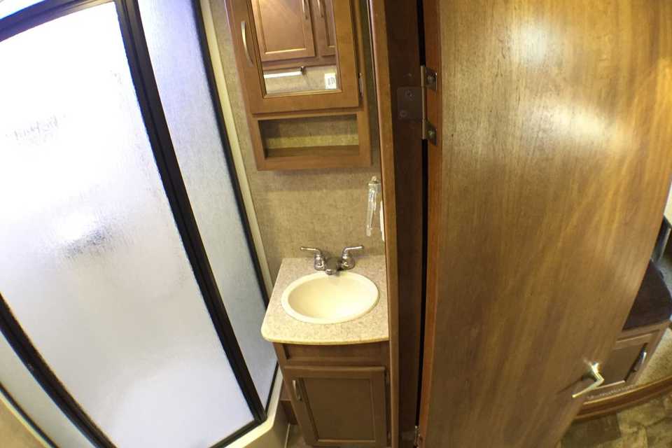 Beautiful Apex trailer for rent RVezy